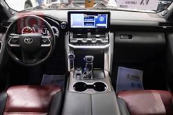 تۆیۆتا لاند کروزەر